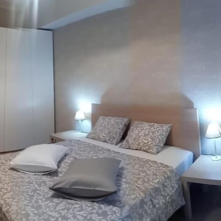 Olibia Apartment เอเธนส์ ภายนอก รูปภาพ